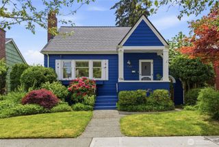 7348 Keen Way N, Seattle, WA 98103