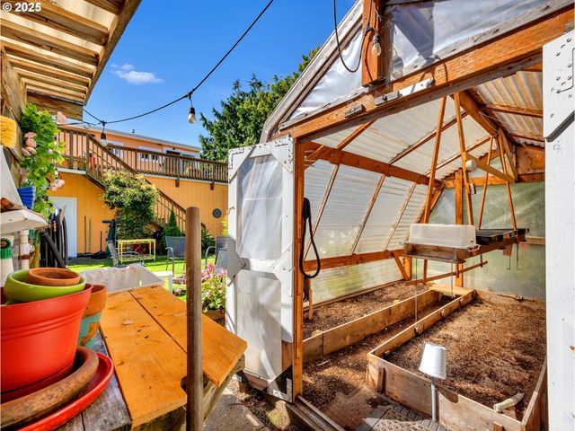 460 12TH Ave, Seaside, OR 97138