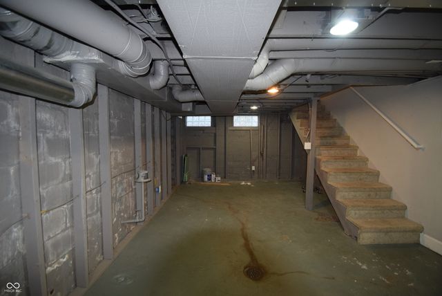 4231 Carrollton Avenue, Indianapolis, IN 46205