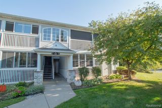 12333 Saint Andrews Way, Fenton, MI 48430