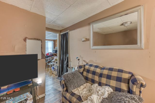 23262 Clayman Valley Road 1,2,3, Bristol, VA 24202