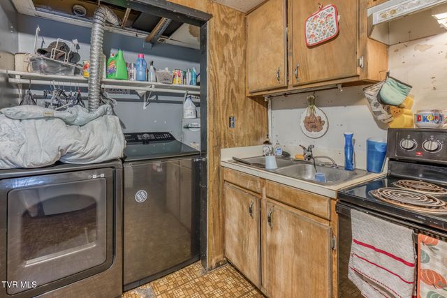 23262 Clayman Valley Road 1,2,3, Bristol, VA 24202