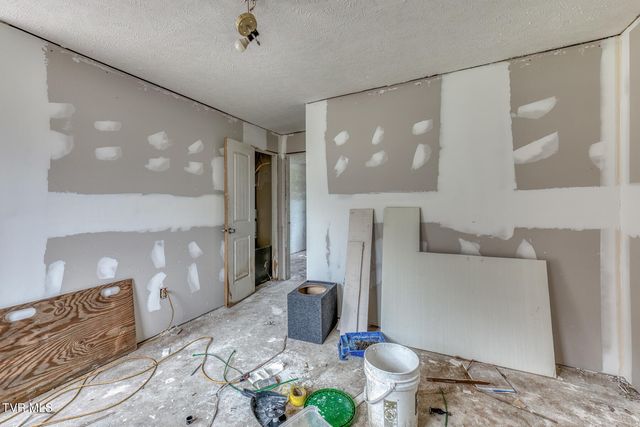 23262 Clayman Valley Road 1,2,3, Bristol, VA 24202