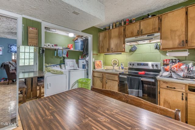 23262 Clayman Valley Road 1,2,3, Bristol, VA 24202