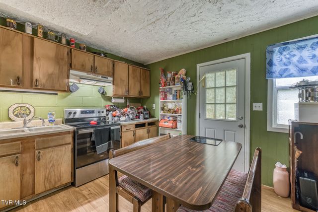 23262 Clayman Valley Road 1,2,3, Bristol, VA 24202