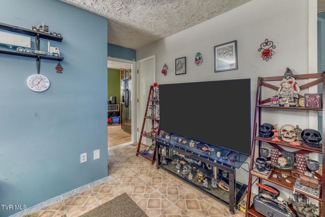 23262 Clayman Valley Road 1,2,3, Bristol, VA 24202