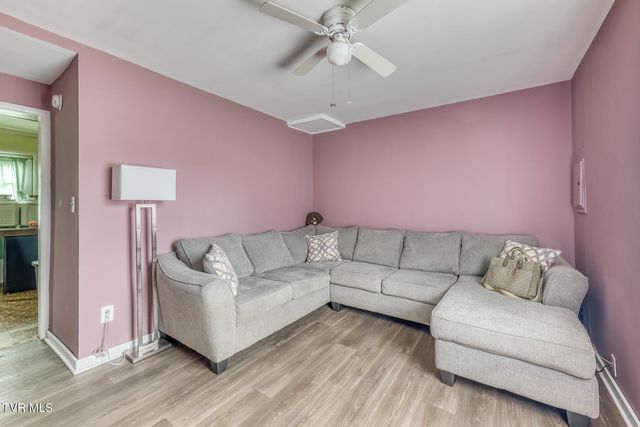 23262 Clayman Valley Road 1,2,3, Bristol, VA 24202