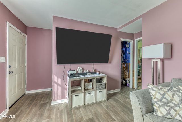 23262 Clayman Valley Road 1,2,3, Bristol, VA 24202