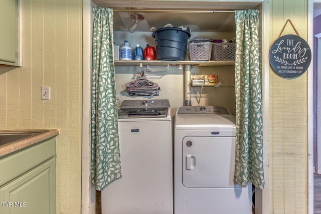 23262 Clayman Valley Road 1,2,3, Bristol, VA 24202