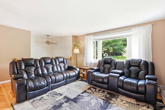 5 Berkley Street, Merrimack, NH 03054