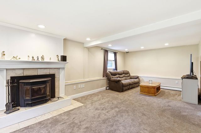 5 Berkley Street, Merrimack, NH 03054