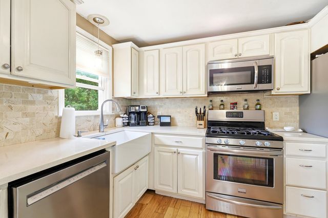 5 Berkley Street, Merrimack, NH 03054
