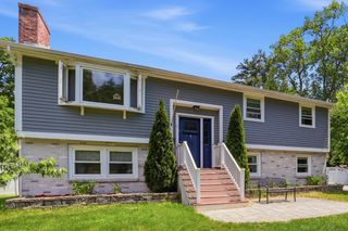 5 Berkley Street, Merrimack, NH 03054