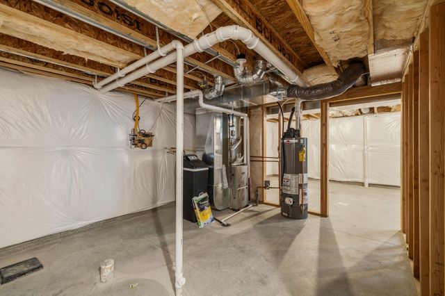 327 NE Adams Avenue, Elkhart, IA 50073