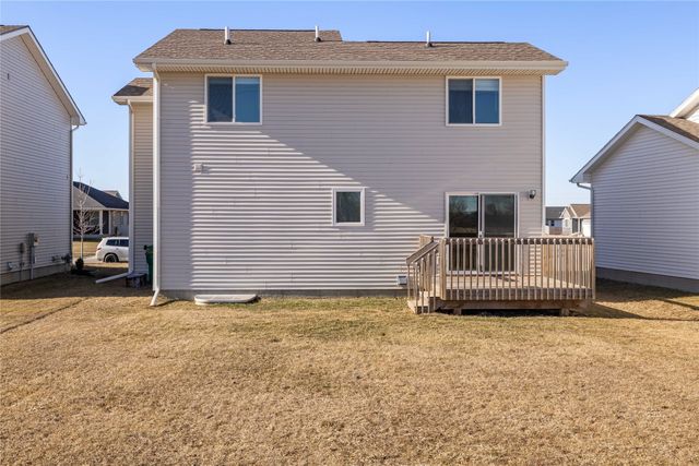 327 NE Adams Avenue, Elkhart, IA 50073