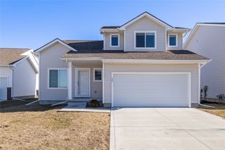 327 NE Adams Avenue, Elkhart, IA 50073