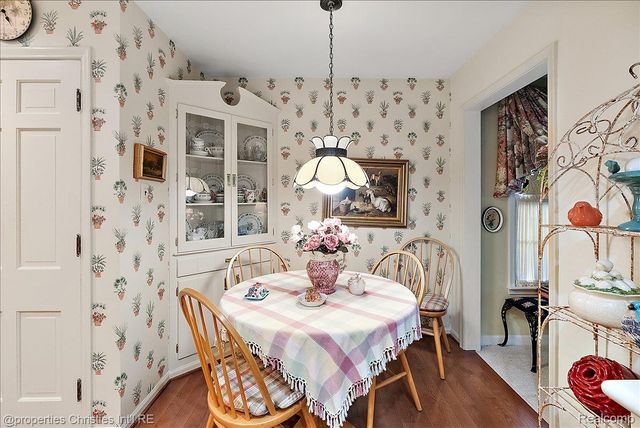 341 Westwood Drive, Bloomfield Hills, MI 48301