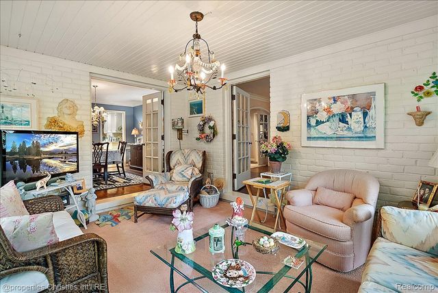 341 Westwood Drive, Bloomfield Hills, MI 48301