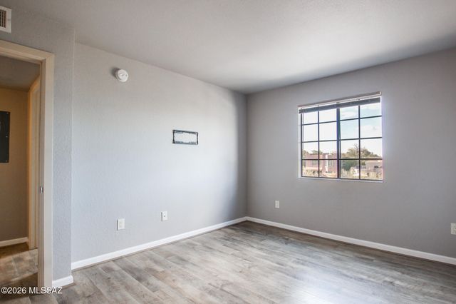 101 S Players Club Dr Apt 24203, Tucson, AZ 85745