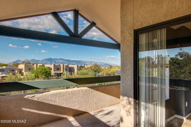 101 S Players Club Dr Apt 24203, Tucson, AZ 85745