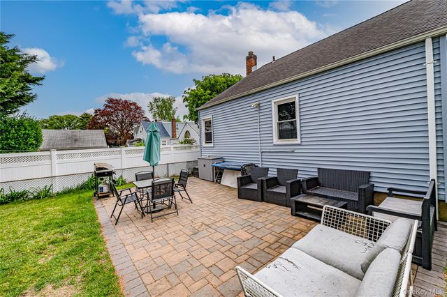 31 Locust Street, Westbury, NY 11590
