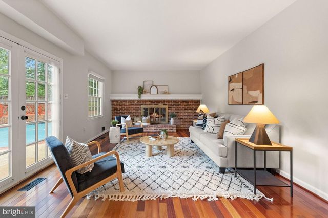 10134 RED SPRUCE RD, Fairfax, VA 22032