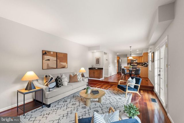 10134 RED SPRUCE RD, Fairfax, VA 22032