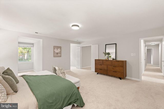 10134 RED SPRUCE RD, Fairfax, VA 22032