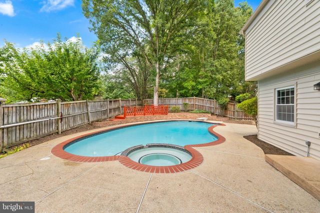 10134 RED SPRUCE RD, Fairfax, VA 22032