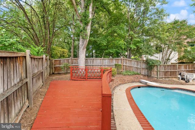 10134 RED SPRUCE RD, Fairfax, VA 22032