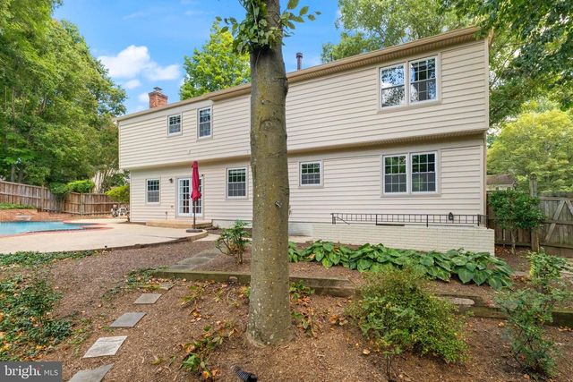 10134 RED SPRUCE RD, Fairfax, VA 22032