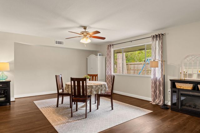 1607 Richvale Lane, Houston, TX 77062