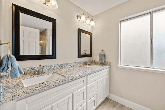 1607 Richvale Lane, Houston, TX 77062