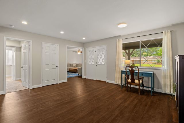 1607 Richvale Lane, Houston, TX 77062