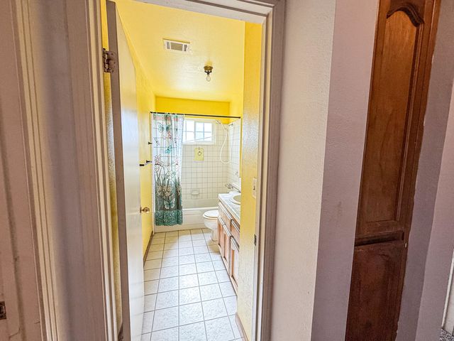 795 N Milner Street, Tulare, CA 93274