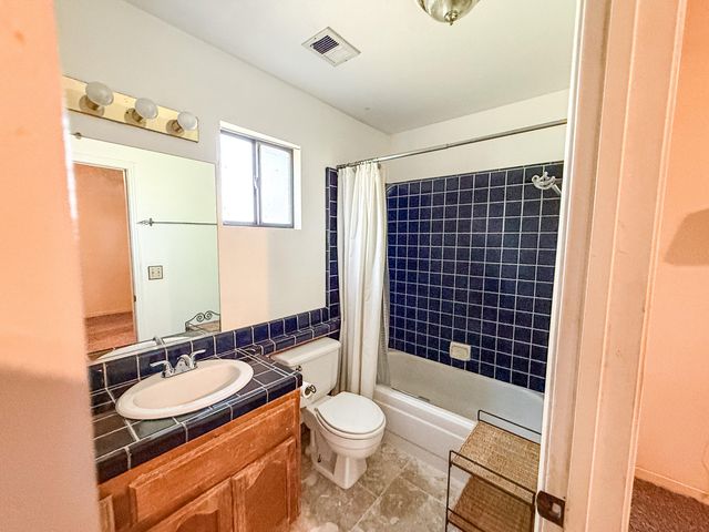 795 N Milner Street, Tulare, CA 93274