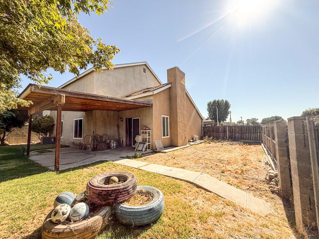 795 N Milner Street, Tulare, CA 93274