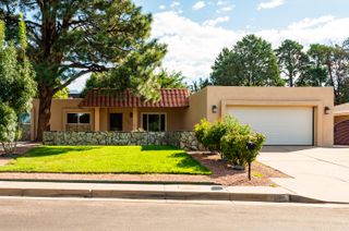 7933 ACADEMY Trail NE, Albuquerque, NM 87109