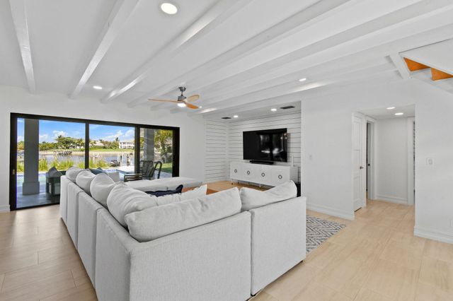 12880 S Shore Drive, Palm Beach Gardens, FL 33410