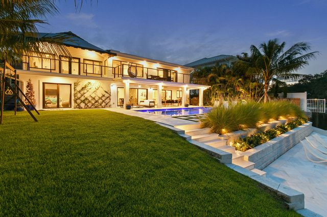 12880 S Shore Drive, Palm Beach Gardens, FL 33410