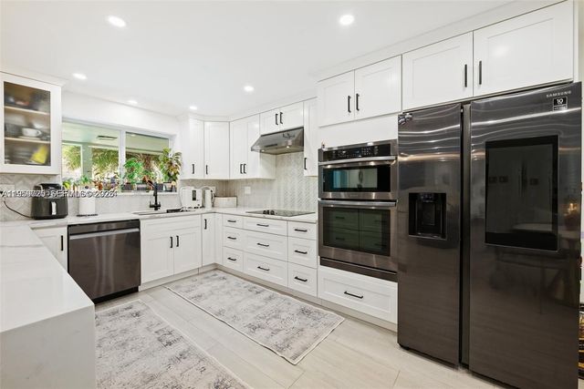 5021 SW 29th Ter, Dania Beach, FL 33312