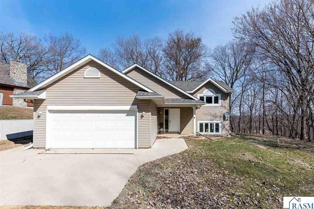 277 Red Ridge Road, Good Thunder, MN 56037