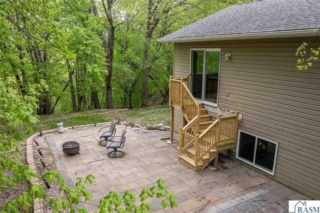 277 Red Ridge Road, Good Thunder, MN 56037