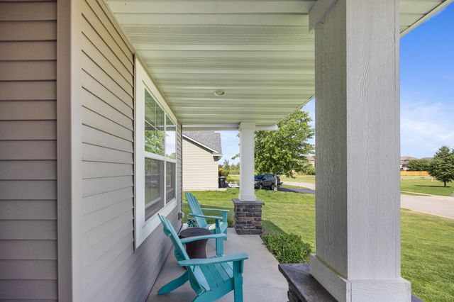 19564 Prairieview Drive S, Rogers, MN 55374