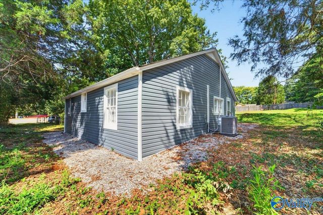 2809 Garvin Road NW, Huntsville, AL 35810