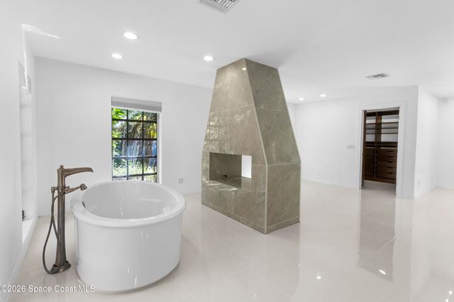 6235 4th Street, Vero Beach, FL 32968