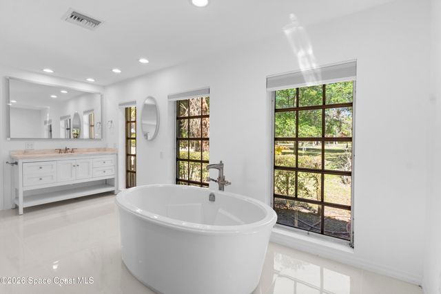 6235 4th Street, Vero Beach, FL 32968