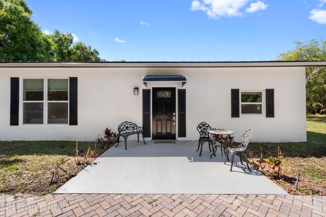 6235 4th Street, Vero Beach, FL 32968