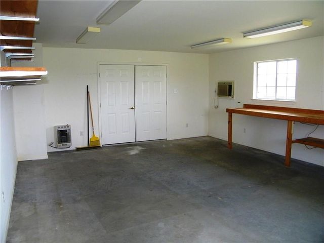 111 Lookout CIR, Hutto, TX 78634