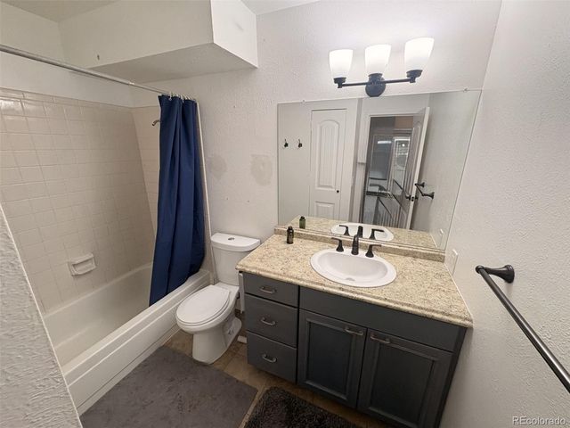 5995 W Hampden Avenue A9, Denver, CO 80227